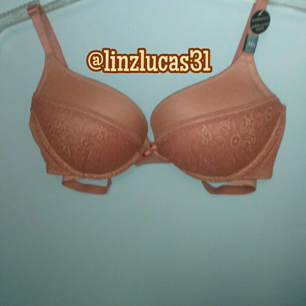 VS Bombshell plunge, 34D, NWT